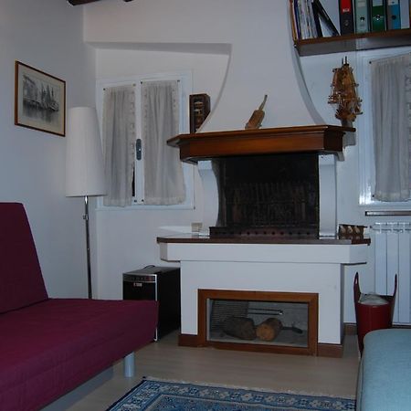 Art Apartment Chioggia Bagian luar foto